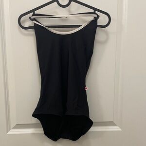 Yumiko Jaione leotard size L
